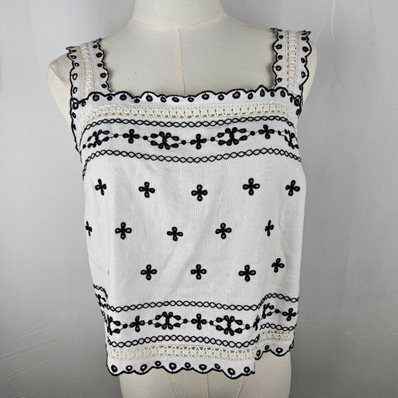 Abercrombie & Fitch Top and Shorts Set Sz Small Embroidered Eyelet White & Black - Picture 4 of 11